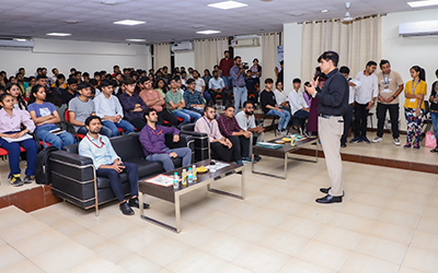 PGDM students at IMS Noida being guided by Director General, Prof. Dr. Vikas Dhawan.